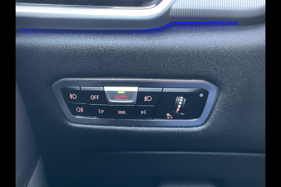 BMW X6 xDrive40i M-Sport Luchtvering 360cam Pano HK Elek.Trekhaak Skylounge Carbon BOMVOL! BMW X6 xDrive40i M-Sport Luchtvering 360cam Pano HK Elek.Trekhaak Skylounge Carbon BOMVOL!