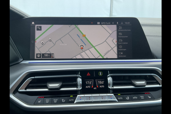 BMW X6 xDrive40i M-Sport Luchtvering 360cam Pano HK Elek.Trekhaak Skylounge Carbon BOMVOL! BMW X6 xDrive40i M-Sport Luchtvering 360cam Pano HK Elek.Trekhaak Skylounge Carbon BOMVOL!