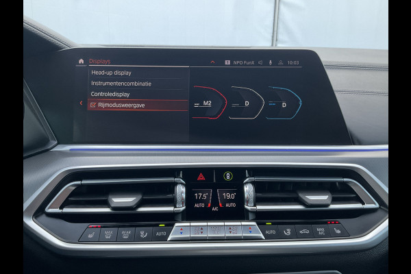 BMW X6 xDrive40i M-Sport Luchtvering 360cam Pano HK Elek.Trekhaak Skylounge Carbon BOMVOL! BMW X6 xDrive40i M-Sport Luchtvering 360cam Pano HK Elek.Trekhaak Skylounge Carbon BOMVOL!