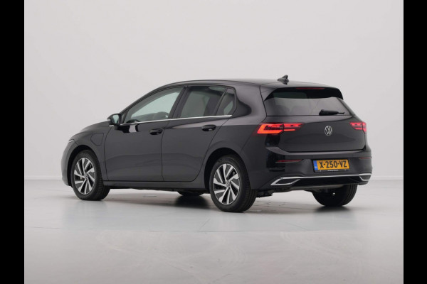 Volkswagen Golf 1.4 eHybrid 204pk Style Navigatie Massage Camera Led 289