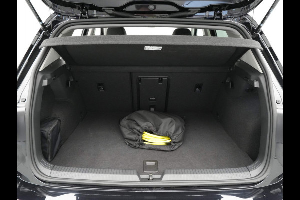 Volkswagen Golf 1.4 eHybrid 204pk Style Navigatie Massage Camera Led 289