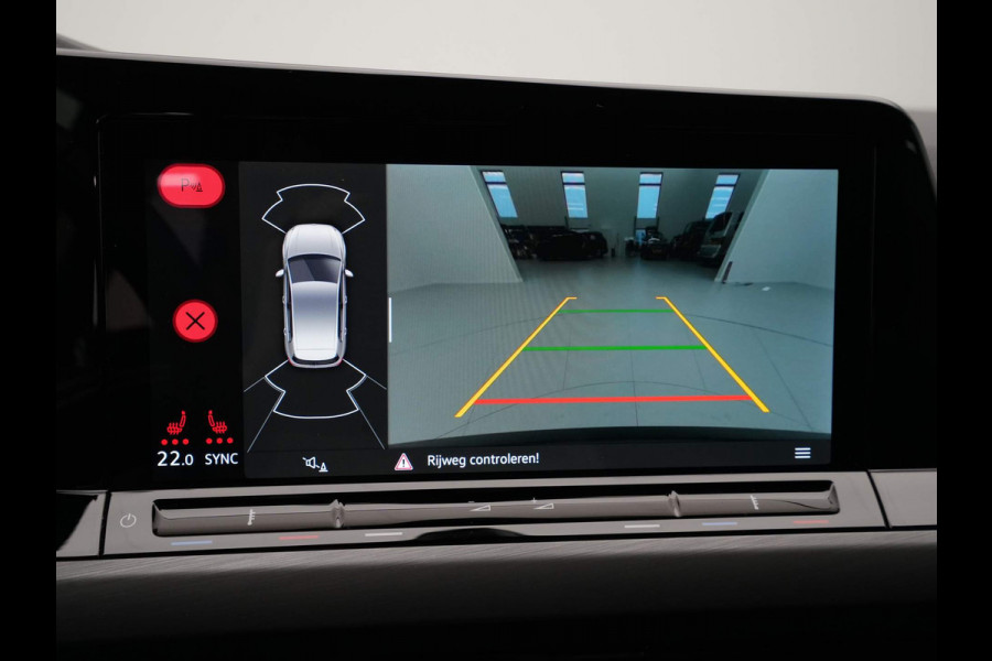 Volkswagen Golf 1.4 eHybrid 204pk Style Navigatie Massage Camera Led 289