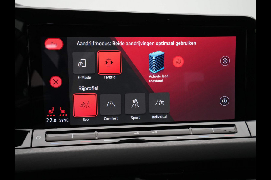 Volkswagen Golf 1.4 eHybrid 204pk Style Navigatie Massage Camera Led 289