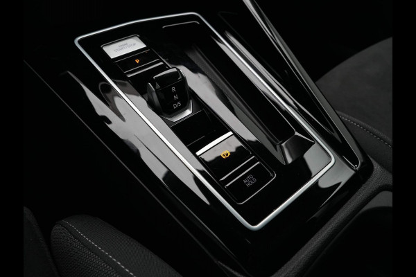 Volkswagen Golf 1.4 eHybrid 204pk Style Navigatie Massage Camera Led 289