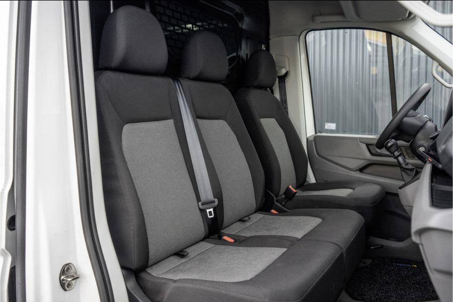 Volkswagen Crafter 35 TDI | L4H3 | NW Model | 140PK | Camera | CarPlay | Navigatie | Climate | PDC | Euro 6 Volkswagen Crafter 35 TDI | L4H3 | NW Model | 140PK | Camera | CarPlay | Navigatie | Climate | PDC | Euro 6