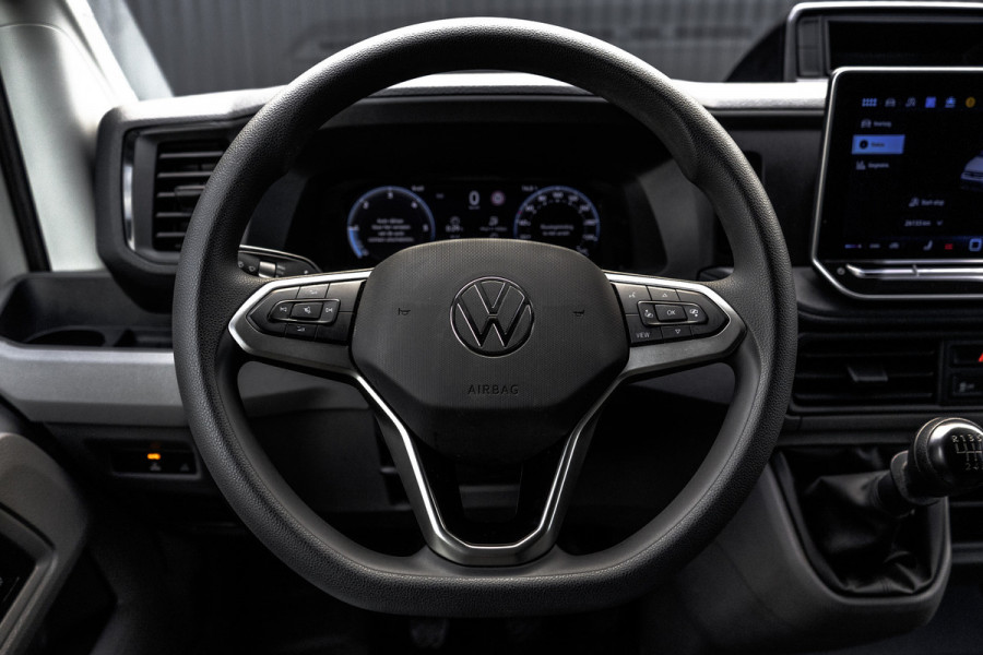 Volkswagen Crafter 35 TDI | L4H3 | NW Model | 140PK | Camera | CarPlay | Navigatie | Climate | PDC | Euro 6 Volkswagen Crafter 35 TDI | L4H3 | NW Model | 140PK | Camera | CarPlay | Navigatie | Climate | PDC | Euro 6