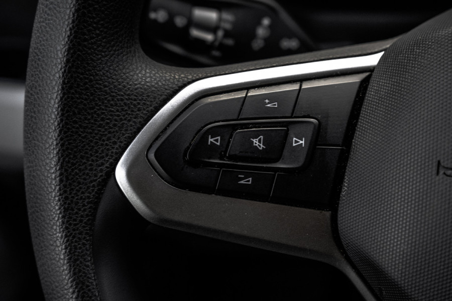 Volkswagen Crafter 35 TDI | L4H3 | NW Model | 140PK | Camera | CarPlay | Navigatie | Climate | PDC | Euro 6 Volkswagen Crafter 35 TDI | L4H3 | NW Model | 140PK | Camera | CarPlay | Navigatie | Climate | PDC | Euro 6