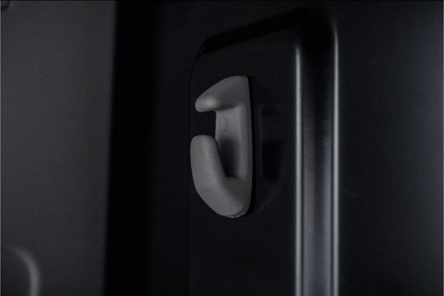 Volkswagen Crafter 35 TDI | L4H3 | NW Model | 140PK | Camera | CarPlay | Navigatie | Climate | PDC | Euro 6 Volkswagen Crafter 35 TDI | L4H3 | NW Model | 140PK | Camera | CarPlay | Navigatie | Climate | PDC | Euro 6