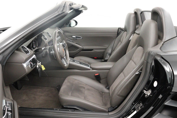 Porsche 718 Boxster 2.0 AANBIEDING!!!(Perfect OnderH, Sport Chrono, Sport Uitlaat, StoelV, Parkeersensoren, Navi, Cruise Con, Etc)