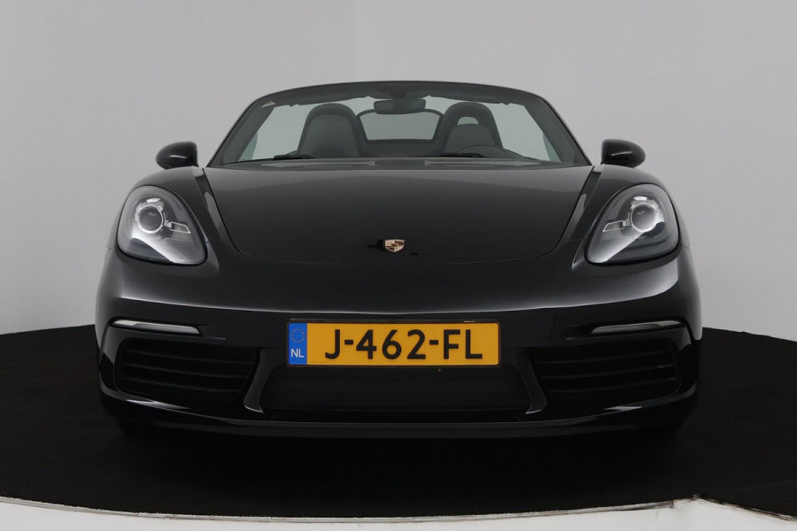 Porsche 718 Boxster 2.0 AANBIEDING!!!(Perfect OnderH, Sport Chrono, Sport Uitlaat, StoelV, Parkeersensoren, Navi, Cruise Con, Etc)