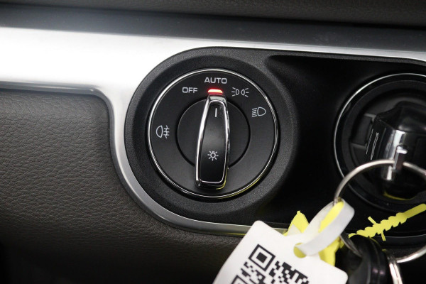 Porsche 718 Boxster 2.0 AANBIEDING!!!(Perfect OnderH, Sport Chrono, Sport Uitlaat, StoelV, Parkeersensoren, Navi, Cruise Con, Etc)