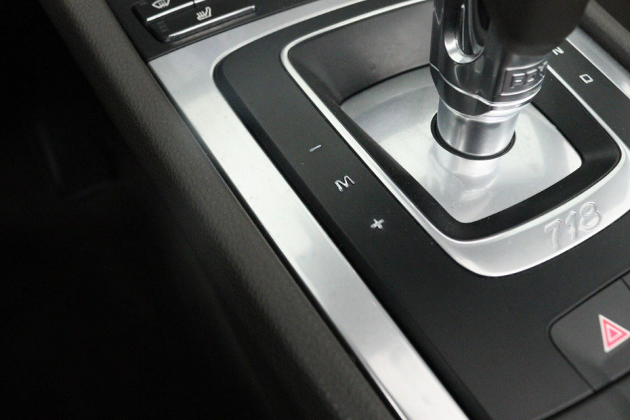 Porsche 718 Boxster 2.0 AANBIEDING!!!(Perfect OnderH, Sport Chrono, Sport Uitlaat, StoelV, Parkeersensoren, Navi, Cruise Con, Etc)