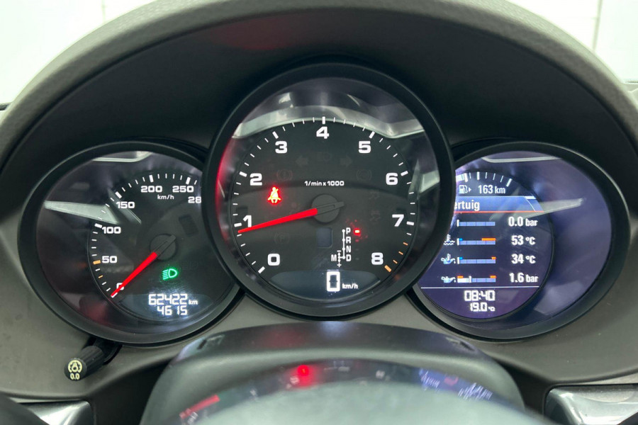 Porsche 718 Boxster 2.0 AANBIEDING!!!(Perfect OnderH, Sport Chrono, Sport Uitlaat, StoelV, Parkeersensoren, Navi, Cruise Con, Etc)