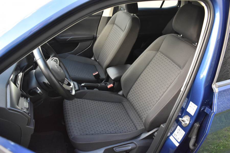 Volkswagen T-Cross 1.0 TSI Life Facelift Automaat/Navi/carplay/btw/stoelverwarming/carplay