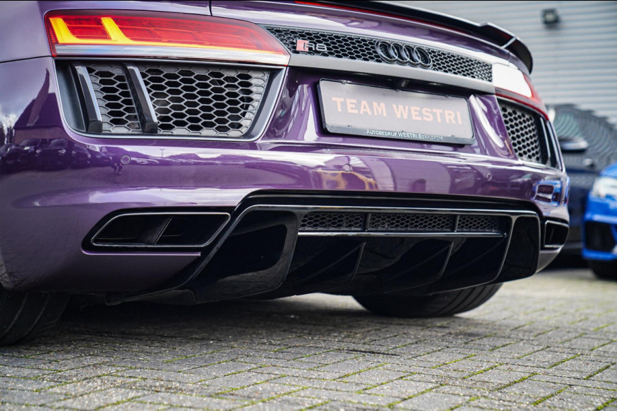 Audi R8 5.2 FSI Quattro Plus | Carbon |Audi Exclusive | Dealer onderhouden | PPF | RS-Zetels | RS Sportstuur | Bang&Olufsen | LED Audi R8 5.2 FSI Quattro Plus | Carbon |Audi Exclusive | Dealer onderhouden | PPF | RS-Zetels | RS Sportstuur | Bang&Olufsen | LED