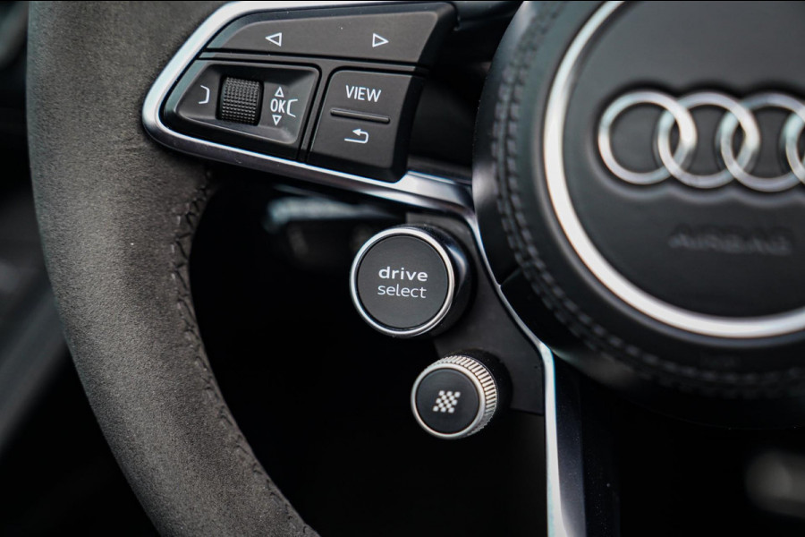Audi R8 5.2 FSI Quattro Plus | Carbon |Audi Exclusive | Dealer onderhouden | PPF | RS-Zetels | RS Sportstuur | Bang&Olufsen | LED Audi R8 5.2 FSI Quattro Plus | Carbon |Audi Exclusive | Dealer onderhouden | PPF | RS-Zetels | RS Sportstuur | Bang&Olufsen | LED