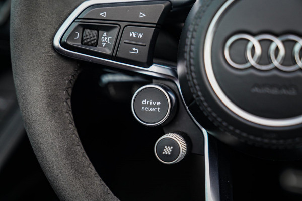 Audi R8 5.2 FSI Quattro Plus | Carbon |Audi Exclusive | Dealer onderhouden | PPF | RS-Zetels | RS Sportstuur | Bang&Olufsen | LED Audi R8 5.2 FSI Quattro Plus | Carbon |Audi Exclusive | Dealer onderhouden | PPF | RS-Zetels | RS Sportstuur | Bang&Olufsen | LED