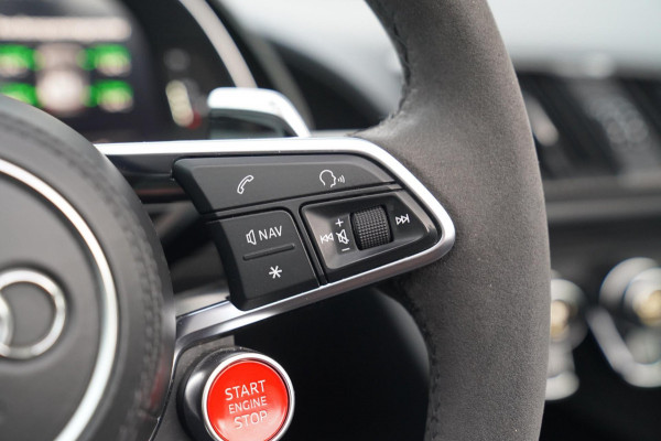 Audi R8 5.2 FSI Quattro Plus | Carbon |Audi Exclusive | Dealer onderhouden | PPF | RS-Zetels | RS Sportstuur | Bang&Olufsen | LED Audi R8 5.2 FSI Quattro Plus | Carbon |Audi Exclusive | Dealer onderhouden | PPF | RS-Zetels | RS Sportstuur | Bang&Olufsen | LED