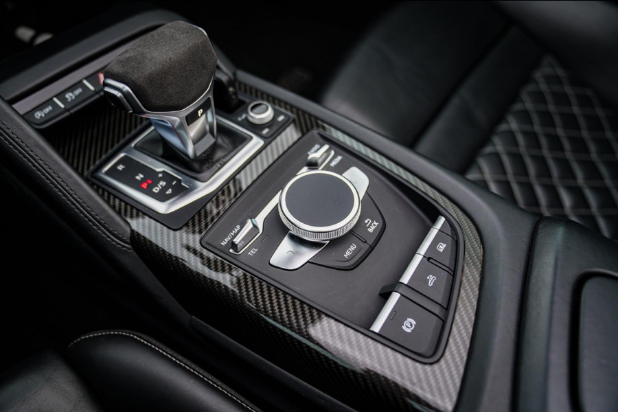 Audi R8 5.2 FSI Quattro Plus | Carbon |Audi Exclusive | Dealer onderhouden | PPF | RS-Zetels | RS Sportstuur | Bang&Olufsen | LED Audi R8 5.2 FSI Quattro Plus | Carbon |Audi Exclusive | Dealer onderhouden | PPF | RS-Zetels | RS Sportstuur | Bang&Olufsen | LED