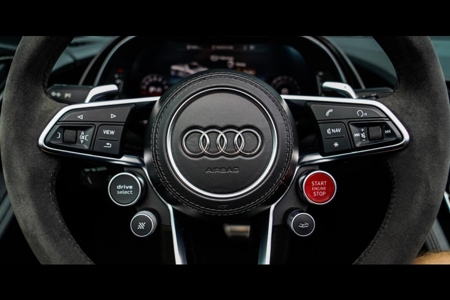 Audi R8 5.2 FSI Quattro Plus | Carbon |Audi Exclusive | Dealer onderhouden | PPF | RS-Zetels | RS Sportstuur | Bang&Olufsen | LED Audi R8 5.2 FSI Quattro Plus | Carbon |Audi Exclusive | Dealer onderhouden | PPF | RS-Zetels | RS Sportstuur | Bang&Olufsen | LED