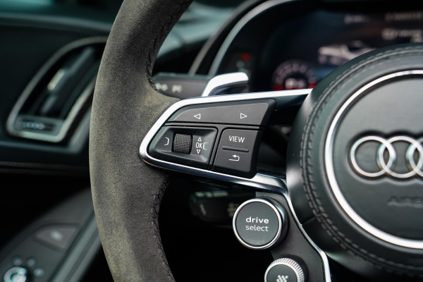 Audi R8 5.2 FSI Quattro Plus | Carbon |Audi Exclusive | Dealer onderhouden | PPF | RS-Zetels | RS Sportstuur | Bang&Olufsen | LED Audi R8 5.2 FSI Quattro Plus | Carbon |Audi Exclusive | Dealer onderhouden | PPF | RS-Zetels | RS Sportstuur | Bang&Olufsen | LED
