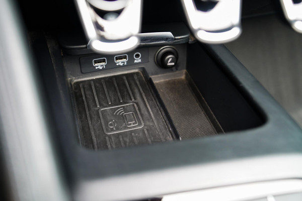 Audi R8 5.2 FSI Quattro Plus | Carbon |Audi Exclusive | Dealer onderhouden | PPF | RS-Zetels | RS Sportstuur | Bang&Olufsen | LED Audi R8 5.2 FSI Quattro Plus | Carbon |Audi Exclusive | Dealer onderhouden | PPF | RS-Zetels | RS Sportstuur | Bang&Olufsen | LED