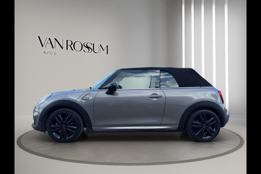 MINI Cabrio 1.5 Cooper Chili Serious Business JCW Chili pakket | Navigatie | Stoelverwarming | Airco (automatisch) | Parksensors | MINI Cabrio 1.5 Cooper Chili Serious Business JCW Chili pakket | Navigatie | Stoelverwarming | Airco (automatisch) | Parksensors |