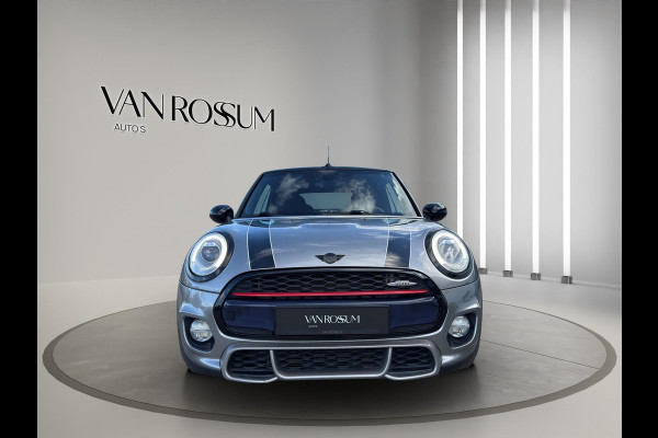 MINI Cabrio 1.5 Cooper Chili Serious Business JCW Chili pakket | Navigatie | Stoelverwarming | Airco (automatisch) | Parksensors | MINI Cabrio 1.5 Cooper Chili Serious Business JCW Chili pakket | Navigatie | Stoelverwarming | Airco (automatisch) | Parksensors |