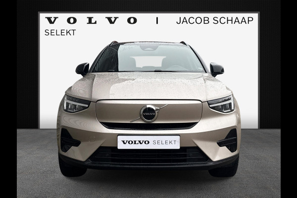 Volvo XC40 Recharge Core 70 kWh / Apple Carplay/Android Auto / 19" Velgen / Achteruitrijcamera / Volvo XC40 Recharge Core 70 kWh / Apple Carplay/Android Auto / 19" Velgen / Achteruitrijcamera /