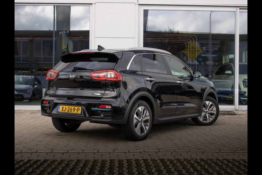 Kia e-Niro ExecutiveLine 64 kWh Stoelverwarming-/ventilatie | PDC voor & achter | Achteruitrijcamera | JBL | Stoelverwarming achter Kia e-Niro ExecutiveLine 64 kWh Stoelverwarming-/ventilatie | PDC voor & achter | Achteruitrijcamera | JBL | Stoelverwarming achter
