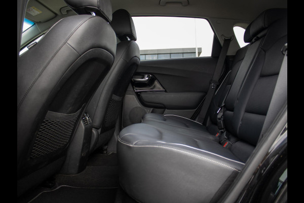 Kia e-Niro ExecutiveLine 64 kWh Stoelverwarming-/ventilatie | PDC voor & achter | Achteruitrijcamera | JBL | Stoelverwarming achter Kia e-Niro ExecutiveLine 64 kWh Stoelverwarming-/ventilatie | PDC voor & achter | Achteruitrijcamera | JBL | Stoelverwarming achter