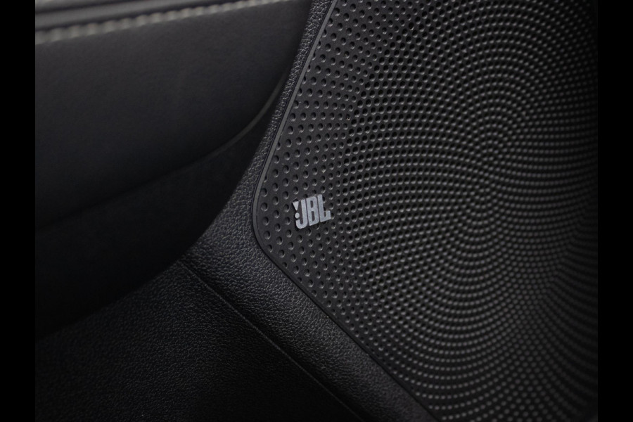 Kia e-Niro ExecutiveLine 64 kWh Stoelverwarming-/ventilatie | PDC voor & achter | Achteruitrijcamera | JBL | Stoelverwarming achter Kia e-Niro ExecutiveLine 64 kWh Stoelverwarming-/ventilatie | PDC voor & achter | Achteruitrijcamera | JBL | Stoelverwarming achter