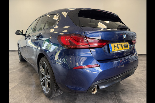 BMW 1-serie 118i Executive Edition Cruise/Climate PDC NAP 24 maanden garantie mogelijk (*vraag naar de voorwaarden) BMW 1-serie 118i Executive Edition Cruise/Climate PDC NAP 24 maanden garantie mogelijk (*vraag naar de voorwaarden)