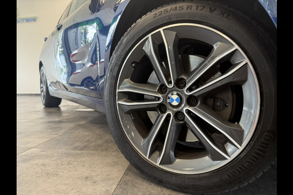 BMW 1-serie 118i Executive Edition Cruise/Climate PDC NAP 24 maanden garantie mogelijk (*vraag naar de voorwaarden) BMW 1-serie 118i Executive Edition Cruise/Climate PDC NAP 24 maanden garantie mogelijk (*vraag naar de voorwaarden)