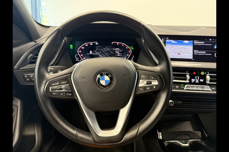 BMW 1-serie 118i Executive Edition Cruise/Climate PDC NAP 24 maanden garantie mogelijk (*vraag naar de voorwaarden) BMW 1-serie 118i Executive Edition Cruise/Climate PDC NAP 24 maanden garantie mogelijk (*vraag naar de voorwaarden)