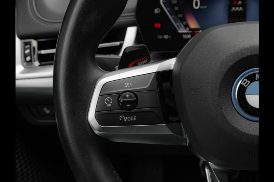 BMW iX1 eDrive20 M-Sport - Camera - Shadow Line - Adaptief Onderstel - Stoelverwarming BMW iX1 eDrive20 M-Sport - Camera - Shadow Line - Adaptief Onderstel - Stoelverwarming