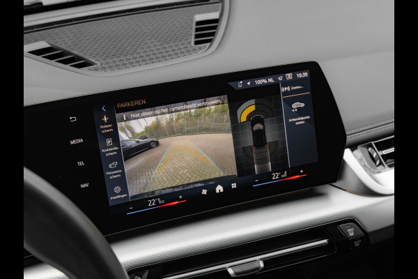 BMW iX1 eDrive20 M-Sport - Camera - Shadow Line - Adaptief Onderstel - Stoelverwarming BMW iX1 eDrive20 M-Sport - Camera - Shadow Line - Adaptief Onderstel - Stoelverwarming