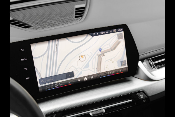 BMW iX1 eDrive20 M-Sport - Camera - Shadow Line - Adaptief Onderstel - Stoelverwarming BMW iX1 eDrive20 M-Sport - Camera - Shadow Line - Adaptief Onderstel - Stoelverwarming
