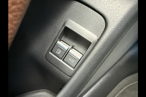Audi A6 Limousine 50 TFSI e quattro Business edition | Leder | Stoelverwarming | Apple Carplay Audi A6 Limousine 50 TFSI e quattro Business edition | Leder | Stoelverwarming | Apple Carplay