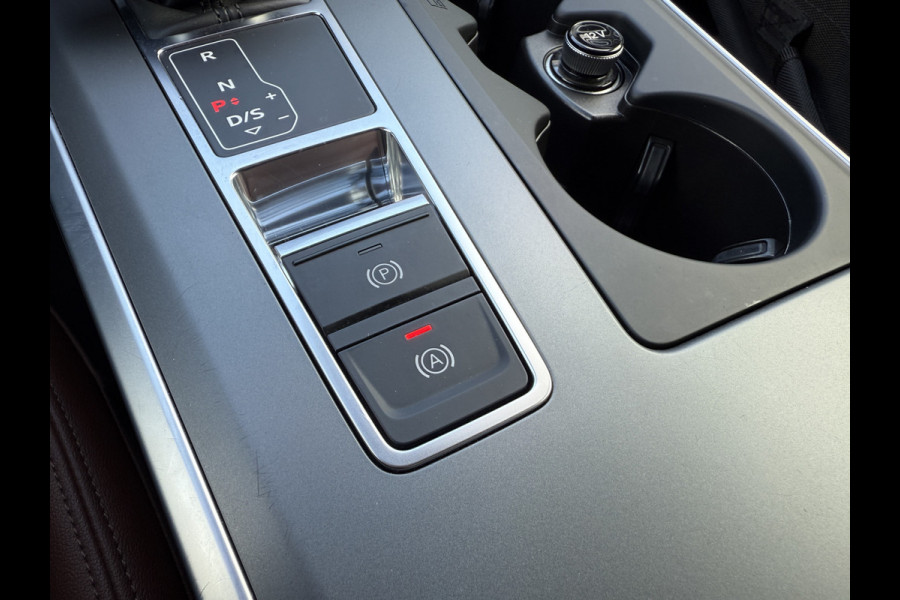 Audi A6 Limousine 50 TFSI e quattro Business edition | Leder | Stoelverwarming | Apple Carplay Audi A6 Limousine 50 TFSI e quattro Business edition | Leder | Stoelverwarming | Apple Carplay