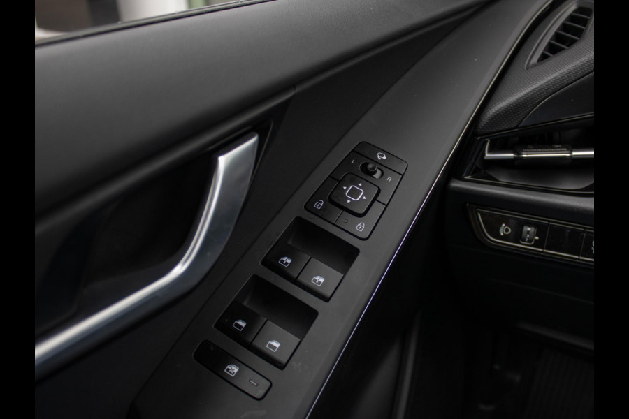 Kia Niro 1.6 GDi Hybrid DynamicLine | Achteruitrijcamera | Navi | PDC voor & achter | Kia Niro 1.6 GDi Hybrid DynamicLine | Achteruitrijcamera | Navi | PDC voor & achter |