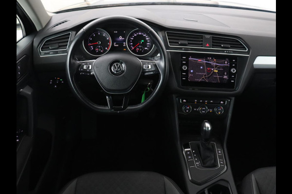 Volkswagen Tiguan 1.5 TSI Comfortline | Carplay | Adaptive cruise | Navigatie | DAB | Parkeerhulp | Climate control | Bluetooth | Getint glas Volkswagen Tiguan 1.5 TSI Comfortline | Carplay | Adaptive cruise | Navigatie | DAB | Parkeerhulp | Climate control | Bluetooth | Getint glas