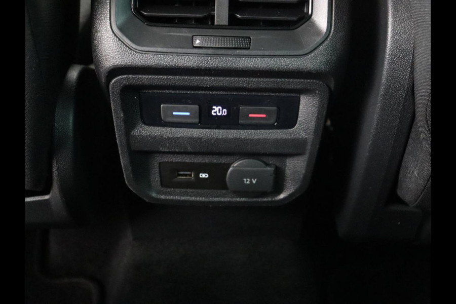 Volkswagen Tiguan 1.5 TSI Comfortline | Carplay | Adaptive cruise | Navigatie | DAB | Parkeerhulp | Climate control | Bluetooth | Getint glas Volkswagen Tiguan 1.5 TSI Comfortline | Carplay | Adaptive cruise | Navigatie | DAB | Parkeerhulp | Climate control | Bluetooth | Getint glas