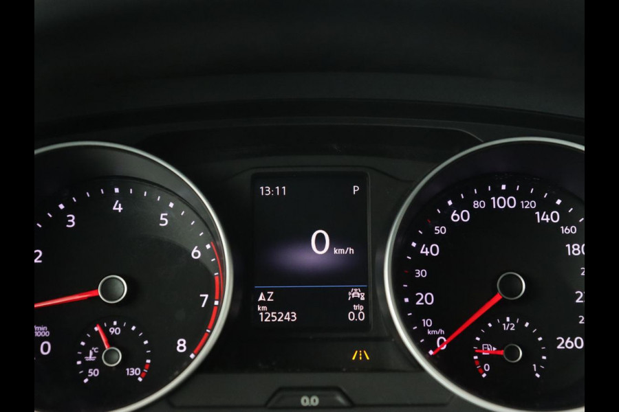 Volkswagen Tiguan 1.5 TSI Comfortline | Carplay | Adaptive cruise | Navigatie | DAB | Parkeerhulp | Climate control | Bluetooth | Getint glas Volkswagen Tiguan 1.5 TSI Comfortline | Carplay | Adaptive cruise | Navigatie | DAB | Parkeerhulp | Climate control | Bluetooth | Getint glas