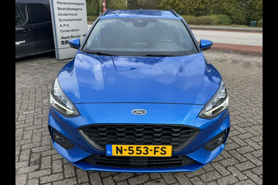 Ford FOCUS Wagon 1.5 EcoBoost ST Line Business 150pk Automaat Adaptieve Cruise | Winterpack | 18 inch | Rode Remklauwen | Full LED Ford FOCUS Wagon 1.5 EcoBoost ST Line Business 150pk Automaat Adaptieve Cruise | Winterpack | 18 inch | Rode Remklauwen | Full LED