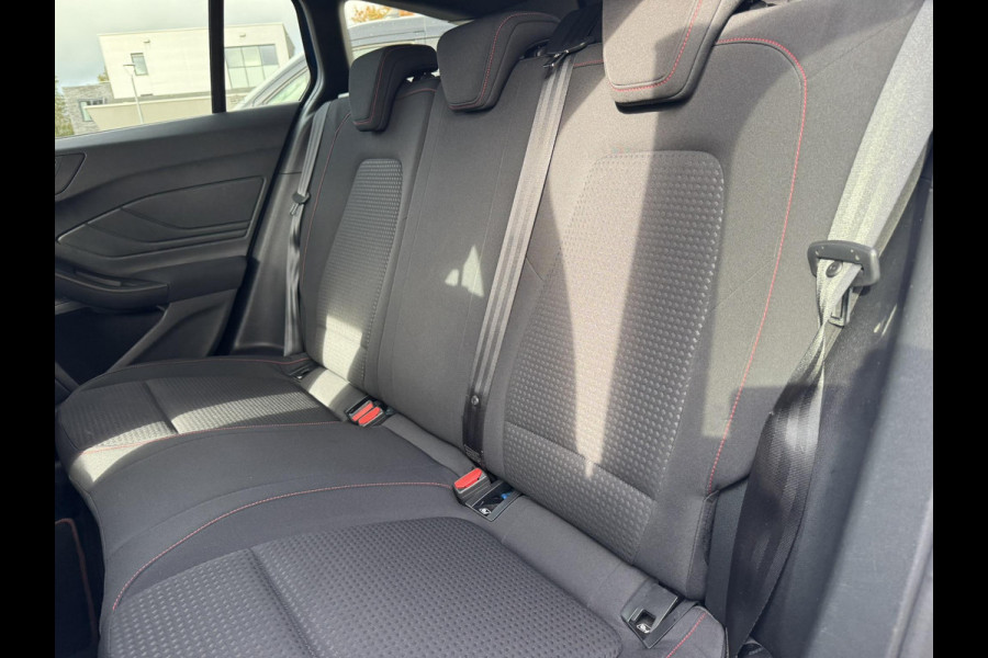 Ford FOCUS Wagon 1.5 EcoBoost ST Line Business 150pk Automaat Adaptieve Cruise | Winterpack | 18 inch | Rode Remklauwen | Full LED Ford FOCUS Wagon 1.5 EcoBoost ST Line Business 150pk Automaat Adaptieve Cruise | Winterpack | 18 inch | Rode Remklauwen | Full LED