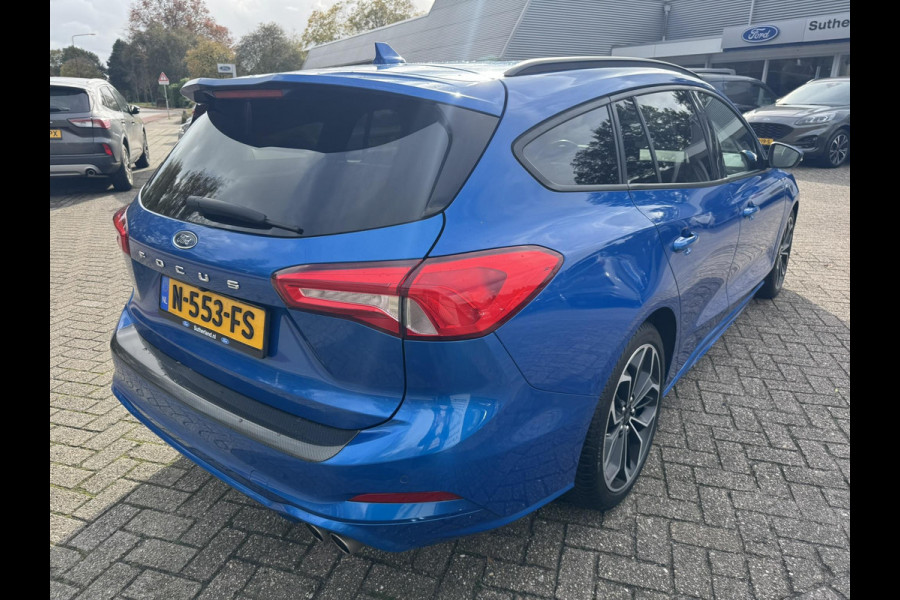 Ford FOCUS Wagon 1.5 EcoBoost ST Line Business 150pk Automaat Adaptieve Cruise | Winterpack | 18 inch | Rode Remklauwen | Full LED Ford FOCUS Wagon 1.5 EcoBoost ST Line Business 150pk Automaat Adaptieve Cruise | Winterpack | 18 inch | Rode Remklauwen | Full LED