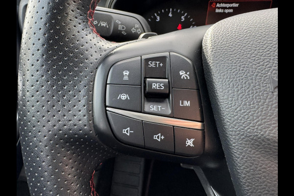 Ford FOCUS Wagon 1.5 EcoBoost ST Line Business 150pk Automaat Adaptieve Cruise | Winterpack | 18 inch | Rode Remklauwen | Full LED Ford FOCUS Wagon 1.5 EcoBoost ST Line Business 150pk Automaat Adaptieve Cruise | Winterpack | 18 inch | Rode Remklauwen | Full LED