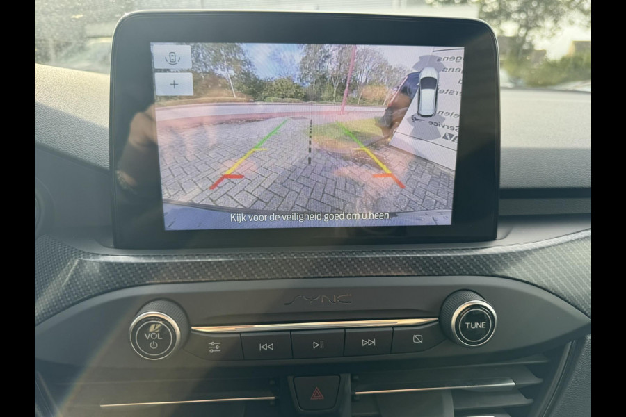 Ford FOCUS Wagon 1.5 EcoBoost ST Line Business 150pk Automaat Adaptieve Cruise | Winterpack | 18 inch | Rode Remklauwen | Full LED Ford FOCUS Wagon 1.5 EcoBoost ST Line Business 150pk Automaat Adaptieve Cruise | Winterpack | 18 inch | Rode Remklauwen | Full LED