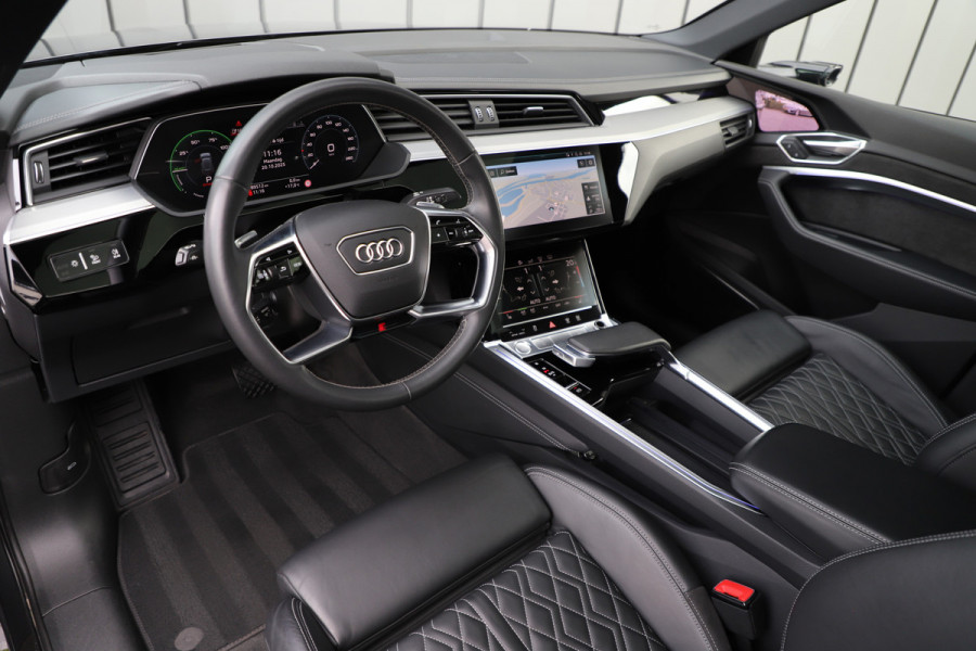 Audi e-tron Sportback 55 S quattro 95 kWh | 408PK | Luchtvering | Head-up | Keyles-go | Sfeerverlichting | B&O | Matrix-led | S-Stoelen | Leder | 2020 Audi e-tron Sportback 55 S quattro 95 kWh | 408PK | Luchtvering | Head-up | Keyles-go | Sfeerverlichting | B&O | Matrix-led | S-Stoelen | Leder | 2020